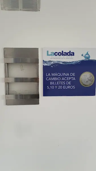 La Colada Lavanderia Autoservicio - Lavandería en Humanes de Madrid - foto 2