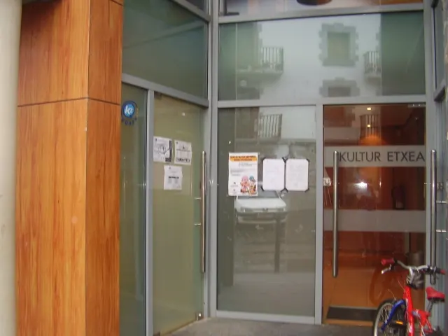 Biblioteca Pública Municipal Asteasuko Udal Liburutegia - Asteasu