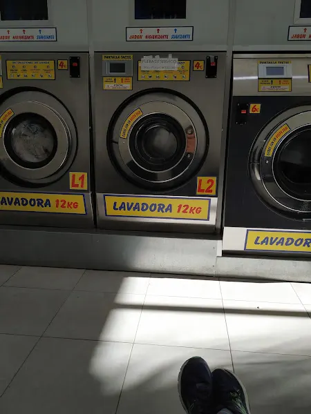 Kwl-Aqua - Lavandería de autoservicio en Quart de Poblet - foto 2