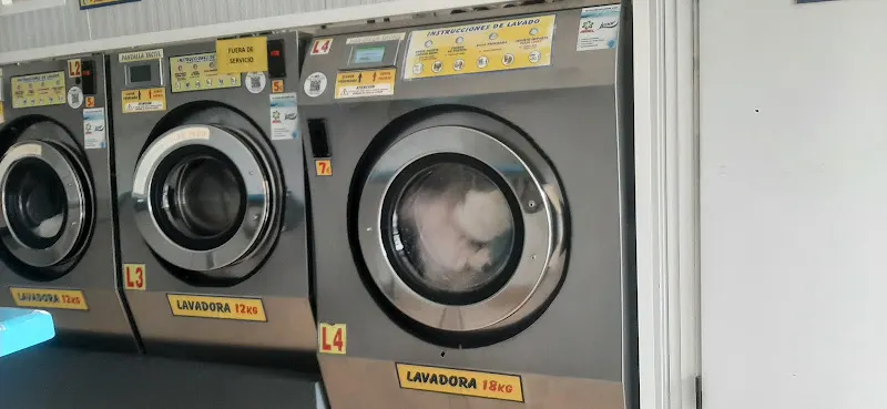 SoapOpera Laundry S.L. - Lavandería en San Isidro - foto 3