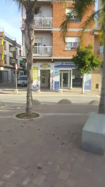 Pica Deta - Lavandería de autoservicio en Pobla de Vallbona (la) - foto 2