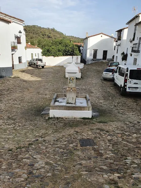 Fuente Nueva y Lavaderos - Linares de la Sierra