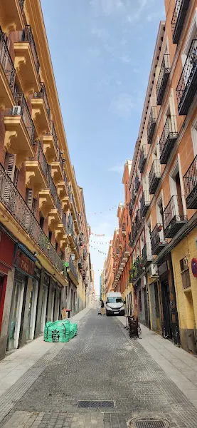 Arreglos Jossy, (Tintorería) Madrid