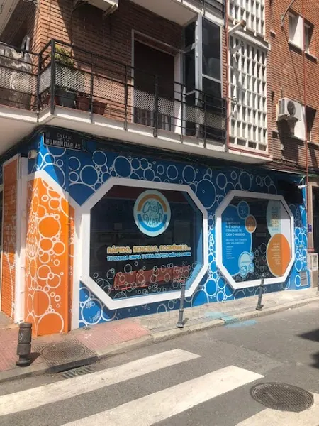 La casa de la Colada Laguna - Lavandería de autoservicio en Madrid - foto 3