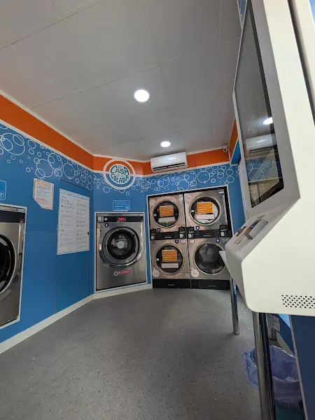 La casa de la Colada Laguna - Lavandería de autoservicio en Madrid - foto 4