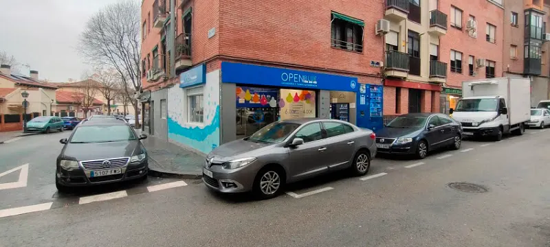 Open Blue Usera - Lavandería de autoservicio en Madrid - foto 2