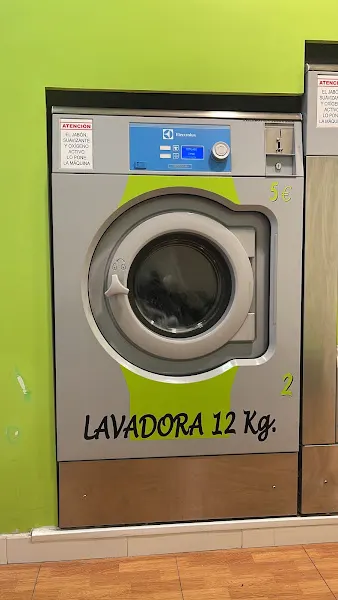 CE Colada Express - Lavandería de autoservicio en Madrid - foto 2