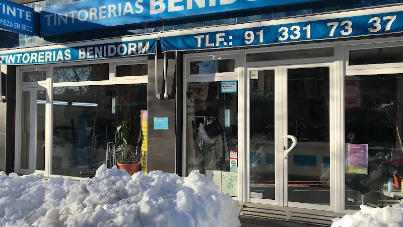 Tintorería Benidorm - Servicio de limpieza de alfombras en Madrid - foto 2