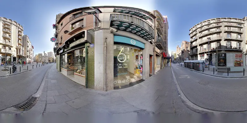 Bugamatic Sant Antoni Abad (El Raval - Barcelona) - Lavandería en Barcelona - foto 2