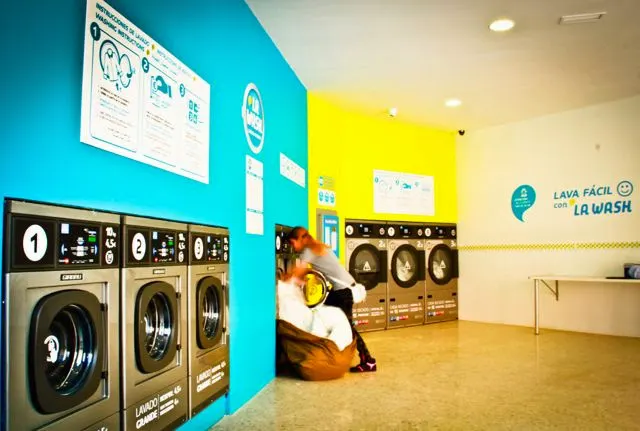 La Wash - Lavandería de autoservicio en Barcelona - foto 2