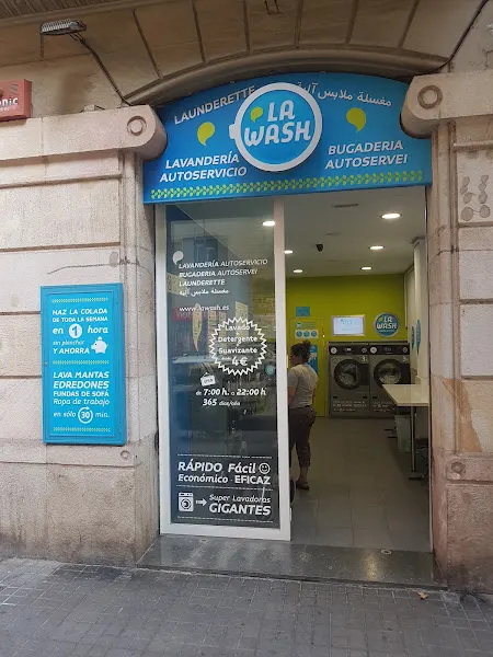 La Wash Lavandería Autoservicio