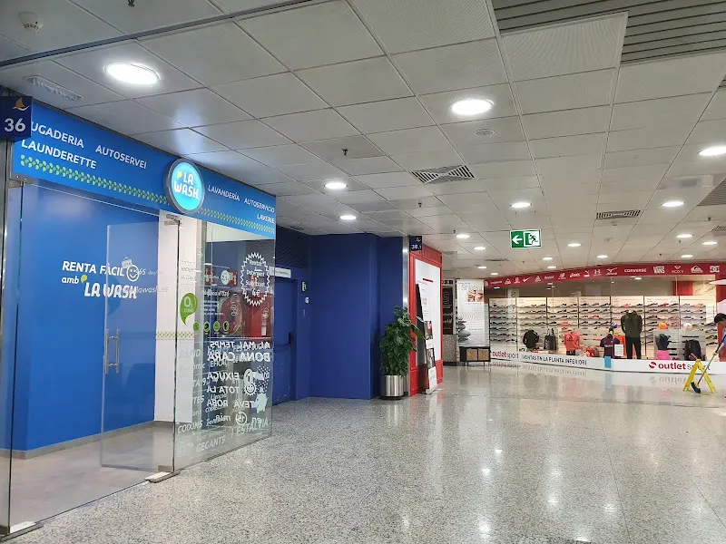 La Wash - Lavandería de autoservicio en Barcelona - foto 2