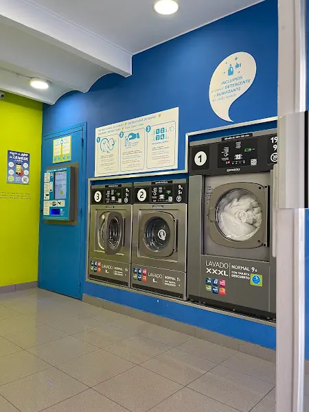 La Wash - Lavandería de autoservicio en Barcelona - foto 2