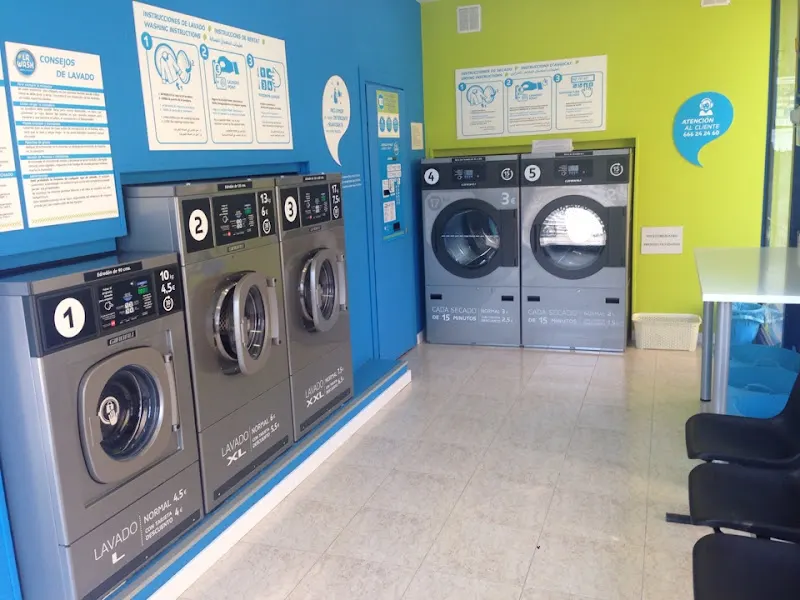 La Wash – Bugaderia autoservei (lavandería) - Lavandería de autoservicio en Barcelona - foto 2