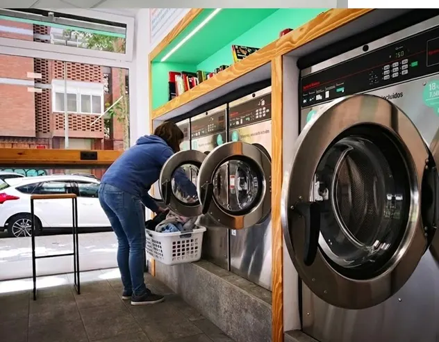 Lavandería Autoservicio Laundromat - Señor Espuma - Lavandería de autoservicio en Barcelona - foto 3
