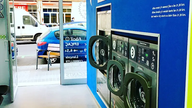 La Wash - Lavandería de autoservicio en Barcelona - foto 2