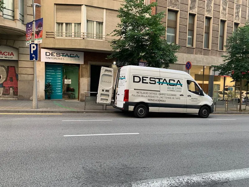 Destaca - Tintorería en Barcelona - foto 2