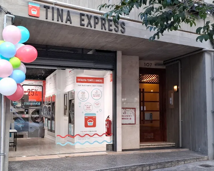 Tina Express - Lavandería de autoservicio en Barcelona - foto 2