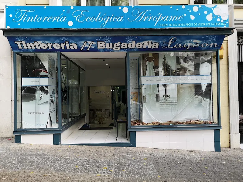Eco Tintoreria Arrópame - Tintorería en Barcelona - foto 2