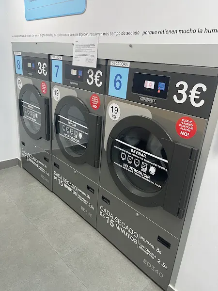 Lavanderia Autoservicio LavaFresh - Barcelona
