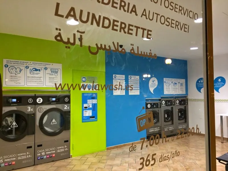 La Wash - Lavandería de autoservicio en Barcelona - foto 2