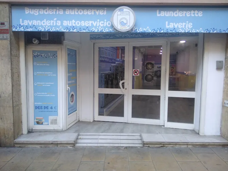 Tulavanderia, lavandería autoservicio Barcelona. La bugaderia to wash - Lavandería de autoservicio en Barcelona - foto 2