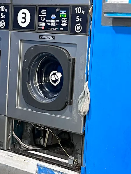 La Wash - Lavandería de autoservicio en Barcelona - foto 2
