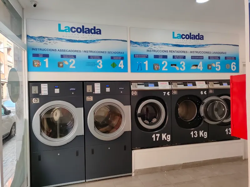 La colada BUGADERIA - Lavandería de autoservicio en Barcelona - foto 2