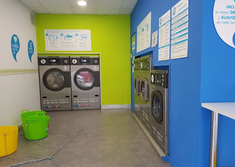 La Wash - Lavandería de autoservicio en Barcelona - foto 2