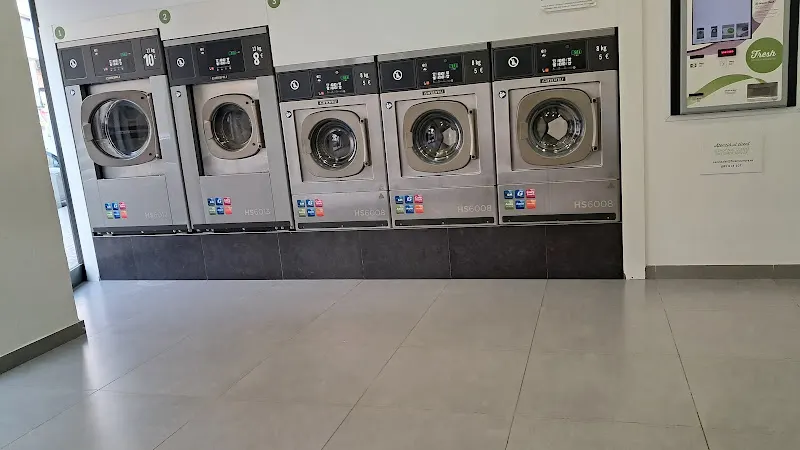 Fresh Laundry Can Vidalet - Lavandería de autoservicio en L'Hospitalet de Llobregat - foto 2