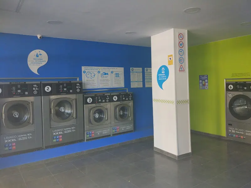 La Wash - Lavandería de autoservicio en Badalona - foto 2