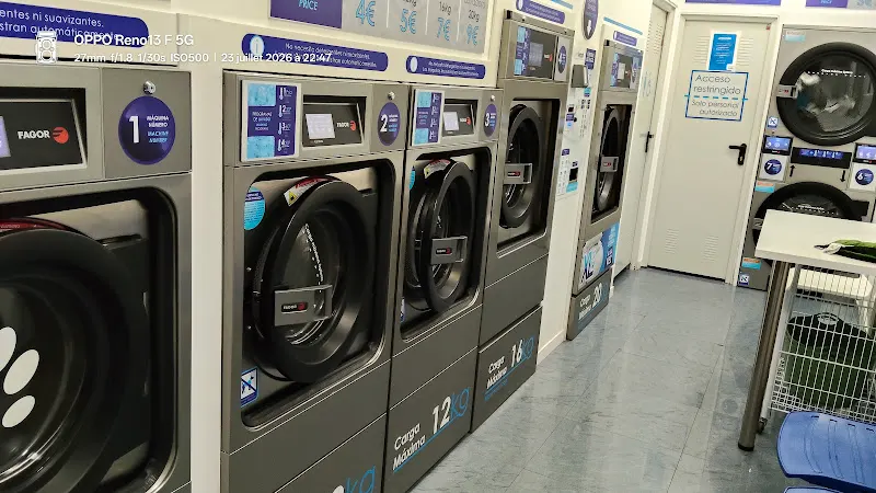 Lavandería Autoservicio Open Wash Avenida Oeste Valencia Centro - València