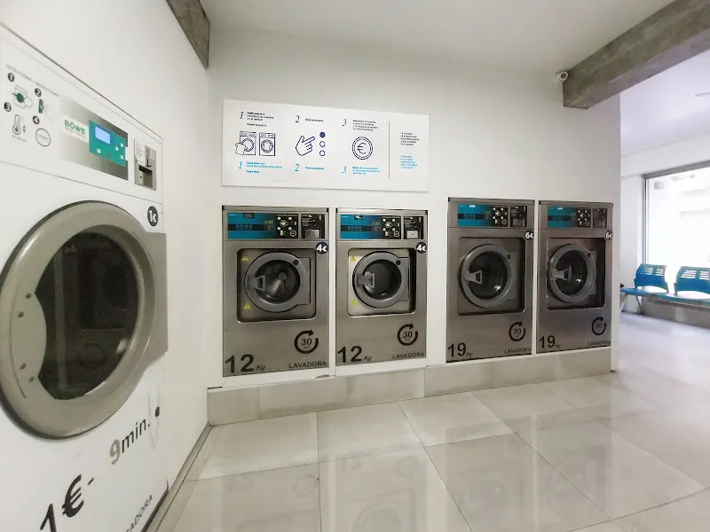Lavandería Autoservicio Flander (Laundry)