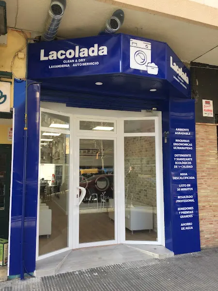 La Colada Bugaderia Autoservei - Avinguda Burjassot València - Lavandería de autoservicio en València - foto 2