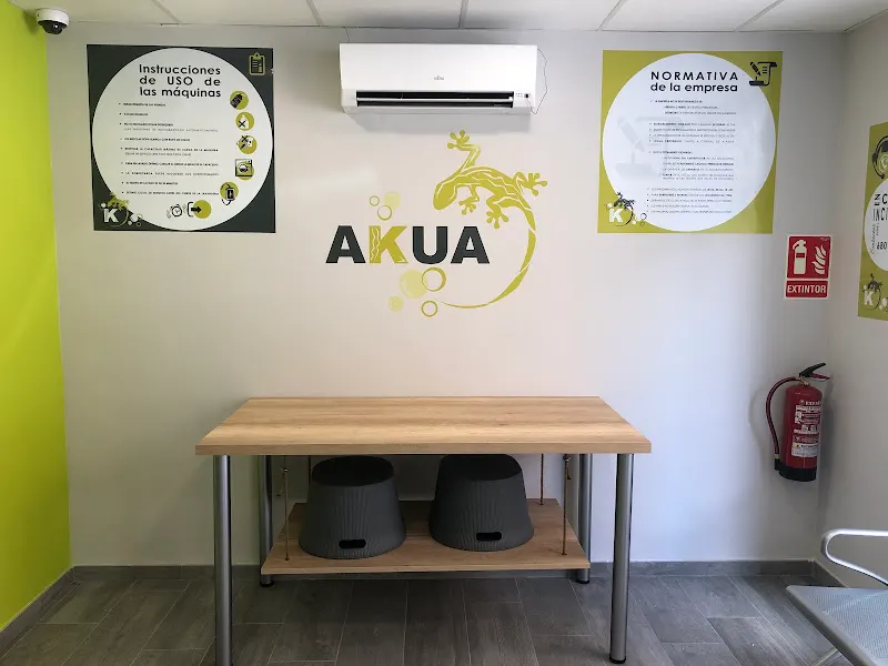 LAVANDERÍA AUTOSERVICIO AKUA