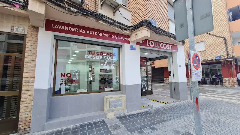 Lavandería Autoservicio LOW COST - Lavandería de autoservicio en València - foto 2