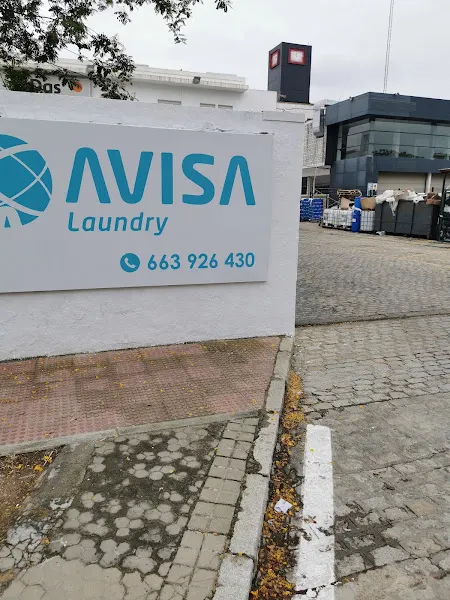 AVISA LAUNDRY LAVANDERIA - Lavandería en Sevilla - foto 2