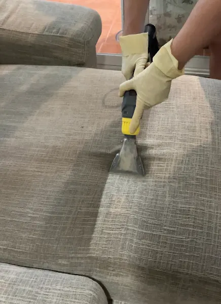 LIMPIEZA PROFUNDA DE SOFÁS, COLCHONES, ALFOMBRAS, MUEBLES TAPIZADOS - Sevilla