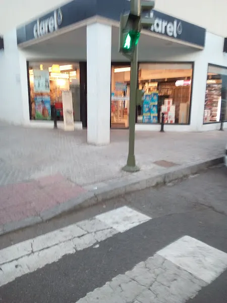 CLAREL - Tienda de belleza y salud en Sevilla - foto 2