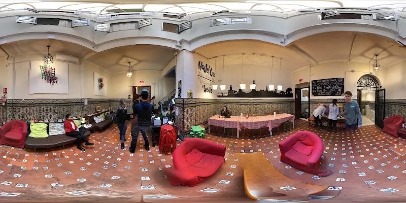 Onefam Catedral Hostel Sevilla - Sevilla