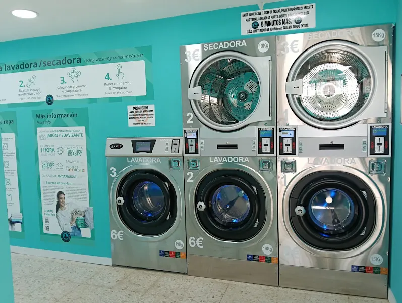 Lavandería Autoservicio Burbuja Azul - Sevilla