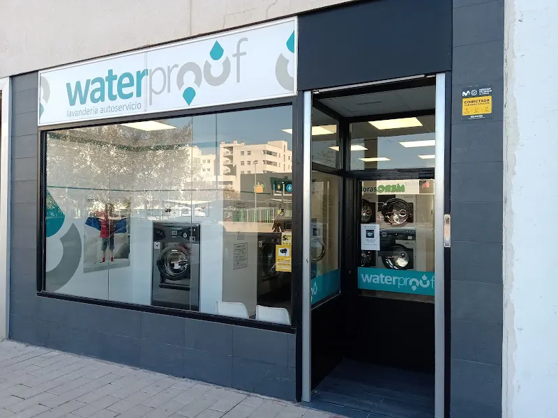 Waterproof lavandería autoservicio - Zaragoza