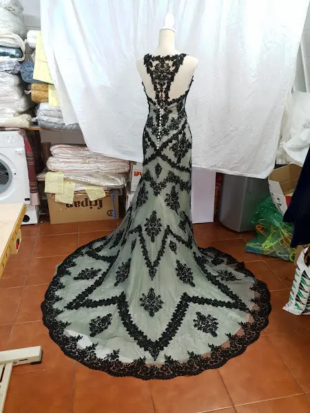 Tintoreria Pespuntes - Tintorería en Cuarte de Huerva - foto 2