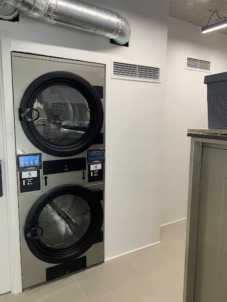 Laundry - Lockers - Lavandería de autoservicio en Málaga - foto 2