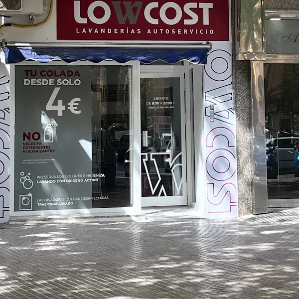 Lavandería Autoservicio LowCost Málaga - Málaga