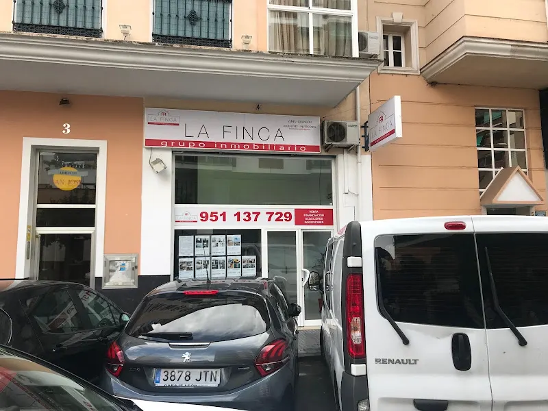 LA FINCA - Agencia inmobiliaria en Málaga - foto 2