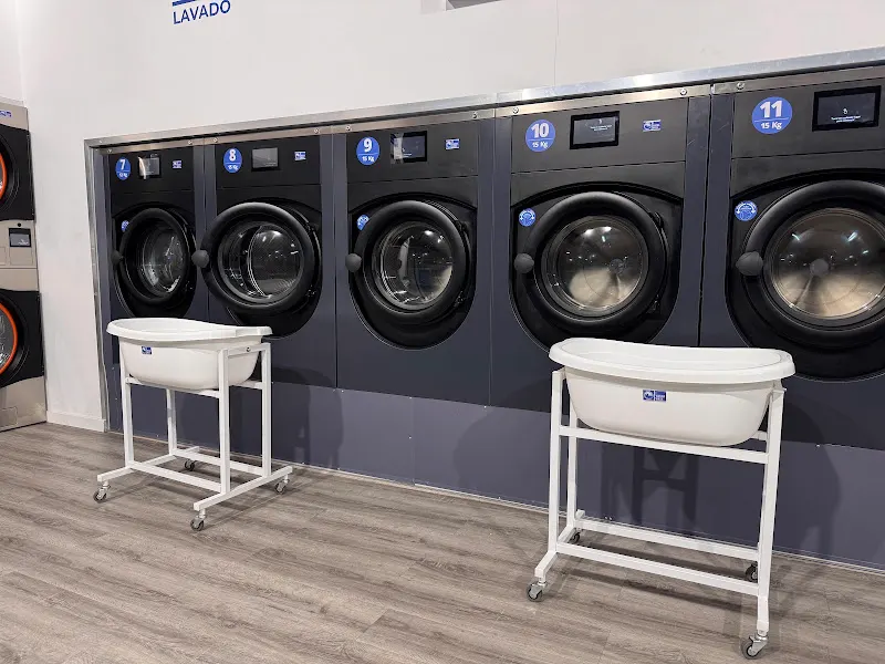 Lavandería Zenia Boulevard - I Wanna Wash