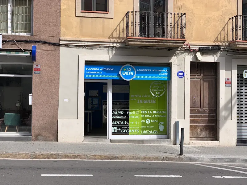 La Wash - Lavandería de autoservicio en L'Hospitalet de Llobregat - foto 2