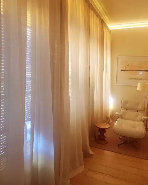Tintorería & Lavandería Adelina - Barcelona