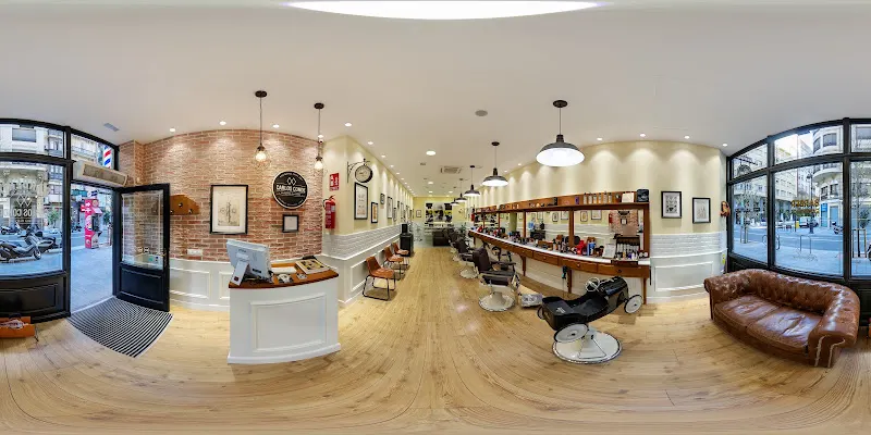 Barberia Carlos Conde Peluqueros San Vicente - Barbería en València - foto 2